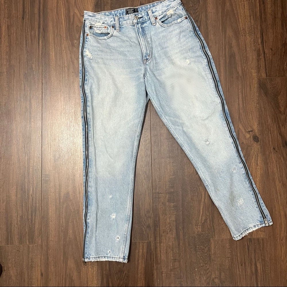 Abercrombie Ankle High Rise Girlfriend Jeans - Picture 5 of 7